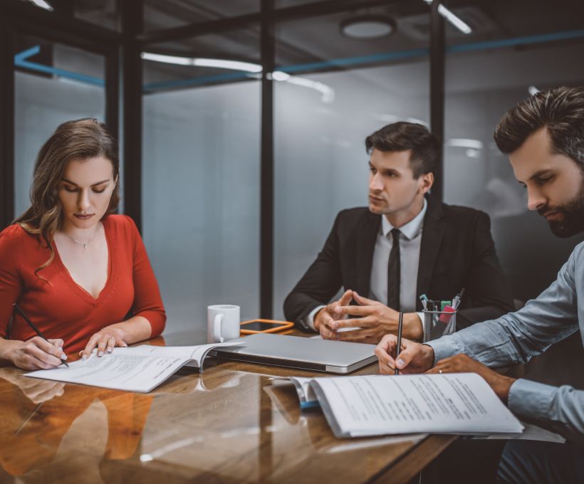 How A Los Angeles Mediation Lawyer Helps Resolve Legal Disputes